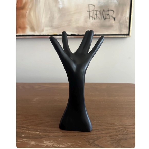 Vintage 1980’s Solid Decorative Black Hand • Jewelry Organizer • Vanity Decor • - Picture 3 of 5